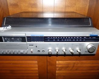 Vintage Panasonic Turntable, Cassette Player, AM/FM Radio