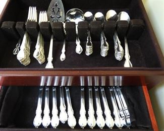 Rogers Brothers "Reflection" Silverplate 77 piece set
