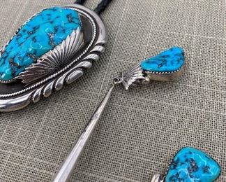 Sleeping Beauty turquoise, Sterling Silver & leather Zuni Bolo, signed RLB (Robert & Bernice Leekya) 