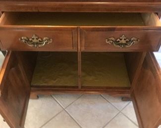 Items Located In The Entry Way
