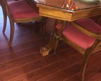 Items Located In The Dining Room
