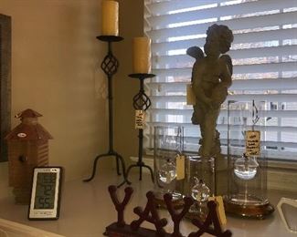 Items Located In The Family Room