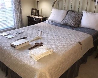 Items Located In The 1st Bedroom