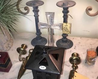 Items Located In The 1st Bedroom