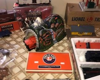 Items Located In The 2nd Bedroom