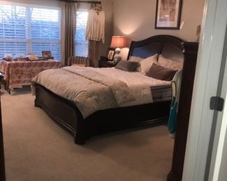 Items Located In The 3rd Bedroom (Master)