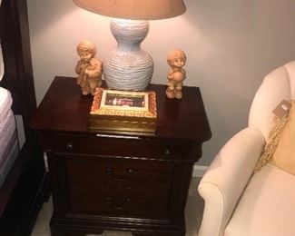 Items Located In The 3rd Bedroom (Master)