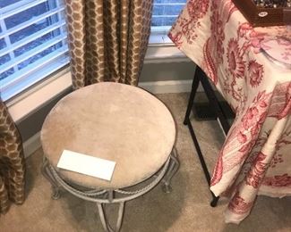 Items Located In The 3rd Bedroom (Master)