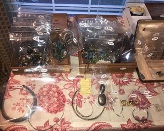 Items Located In The 3rd Bedroom (Master)