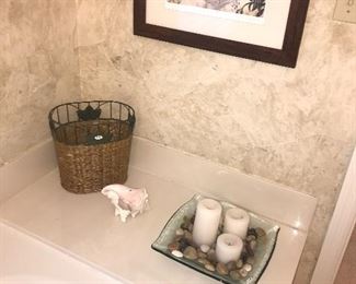Items Located In The 3rd Bedroom (Master Bathroom)
