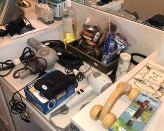Items Located In The 3rd Bedroom (Master Bathroom)