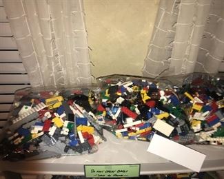 Items Located In The Billiard Room