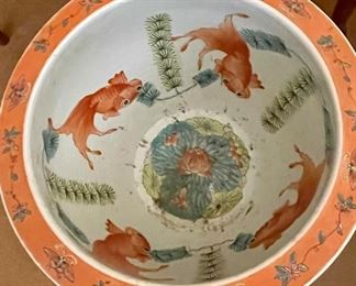 Inside bowl detail