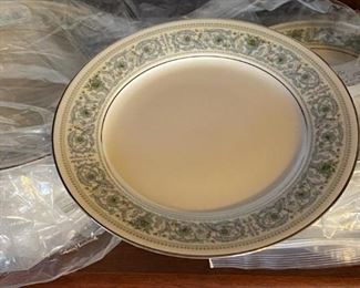 Noritake "Monteleone" service for twelve