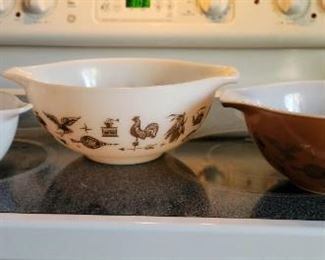 Pyrex Federal Eagle bowls