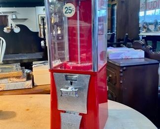 Vintage EAGLE 25-Cent Gumball or Candy Machine 