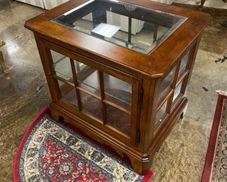 Mahogany 5-Sided Glass End Table with inside glass shelf and Door that opens so items can be displayed inside 