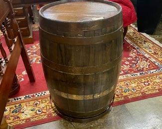 Vintage Tennessee Dickel Distilling Company, Tullahoma, Tennessee, U.S.P. NO. 2, Sour Mash Whiskey, Wooden Barrel with four metal bands 