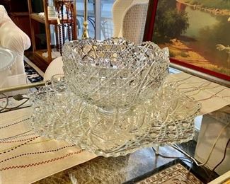 Large Glass Punch Bowl with Matching Serving Platter and 12 cups 