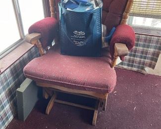 . . . a glider -- it does come with a footstool