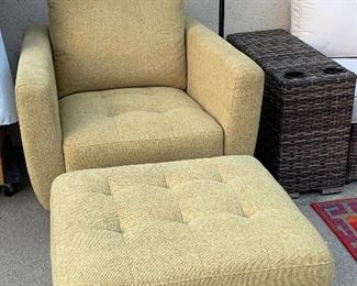 Like new Living Spaces arm chair & matching ottoman