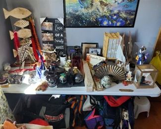 Japanese décor and luggage