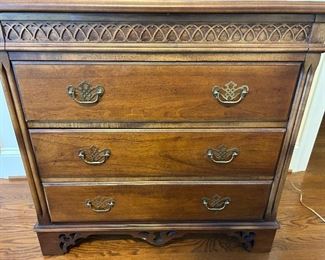 3 drawer chest by Lane