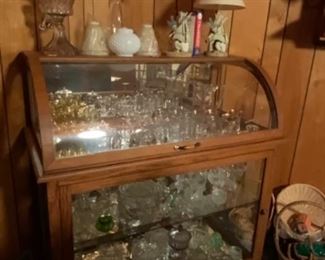 Nice display cabinet. Would be great for a store display or antique booth display.