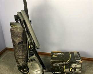 Kirby Vacuum with accesories 