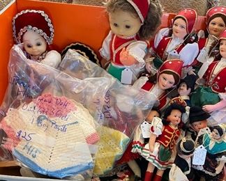 SELECTION HUNGURIAN DOLLS