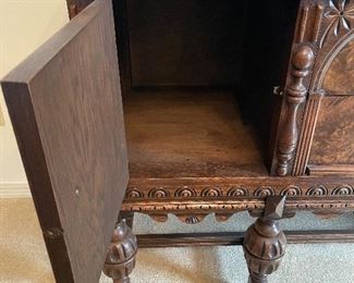 $395 
&nbsp;Wood Oak & Burl Walnut Sideboard highly carved 
64Lx19Dx35 1/2T