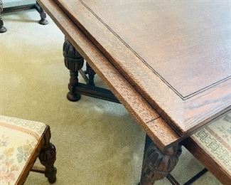 $695 
Wood Oak dining table 58Lx37Hx29W with 5 chairs + 1 Captain chair&nbsp;
2 leaves of 14" each.