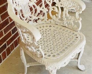 $200 
Pair of cast iron chairs (front porch) white&nbsp;
