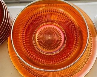 Imperial rubigold geometric lines 7 dinner pl, 7 soup bowls,
6B&B
7 cups & saucers, C&S, 2 candleholders, 2 serving bowl
& round pl.&nbsp;