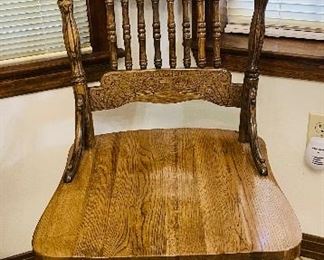 $50 
Set of 2 oak chairs&nbsp;