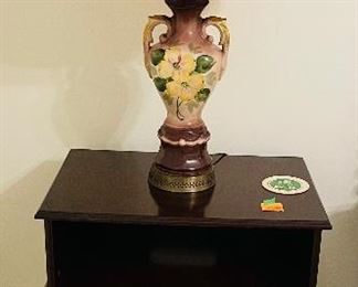 $48 
Night table with shelve 23Wx15Dx25T