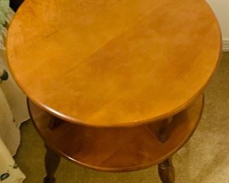 $150 
Pair of maple wood round tables with shelve 25Hx 20W
