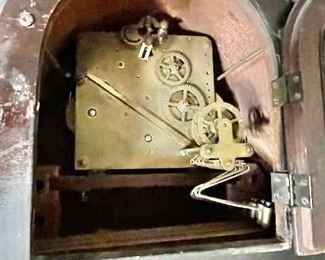 vintage mantle clock