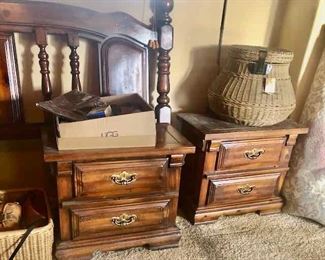 2 matching night stands