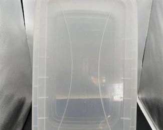 Rubbermaid Plastic Storage Box w Lid