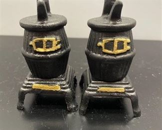 Cast Iron Pot Belly Stove Shakers