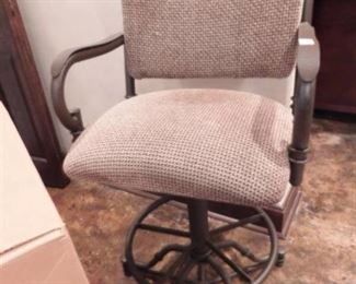 Bullseye 30 TLT Swivel Base Bar Stools