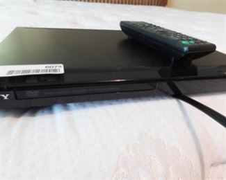 Sony Model DVP-SR200P DVD Player