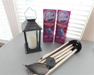 Garden Lot incl Aqua Globes (2)