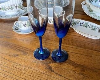 Randy Strong Handblown Pulled Feather Champagne Flute Cobalt Signed