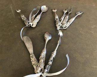 Vintage Grape Motif Serving Pieces