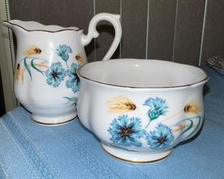 ROYAL ALBERT CREAMER/SUGAR