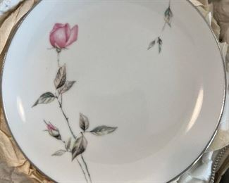 STYLE HOUSE ‘DAWN ROSE’ CHINA