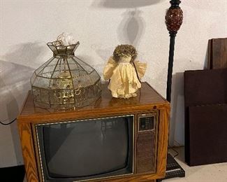 LAMP, OLD TV