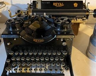ROYAL TYPEWRITER